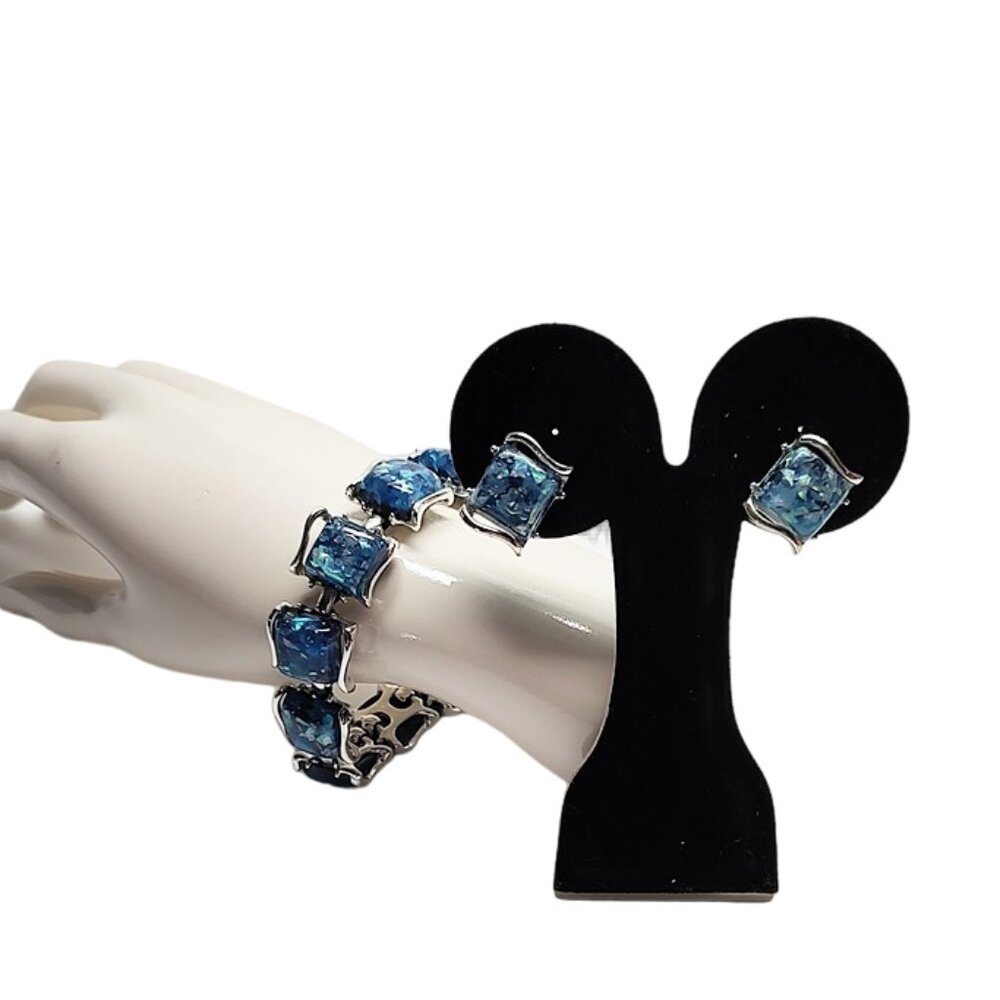 1960s Vintage Turquoise Blue Confetti Lucite Bracelet And Earring Set By Coro